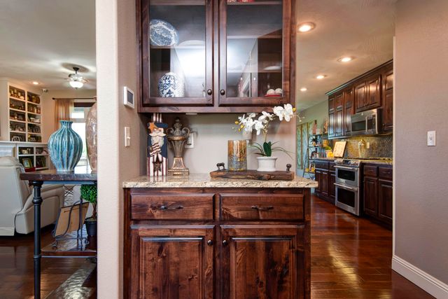 4604 E Kentbrook Drive, Springfield, MO 65802
