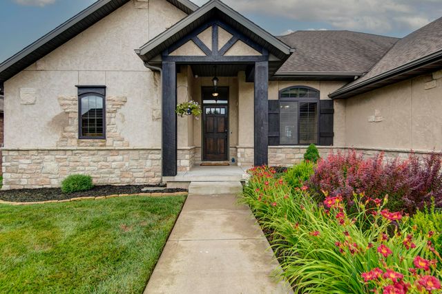 4604 E Kentbrook Drive, Springfield, MO 65802