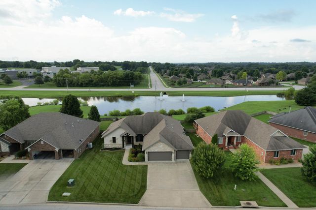 4604 E Kentbrook Drive, Springfield, MO 65802