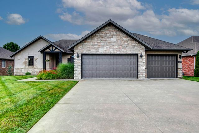 4604 E Kentbrook Drive, Springfield, MO 65802