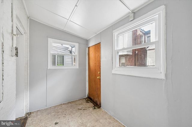 2761 N 23RD ST, Philadelphia, PA 19132