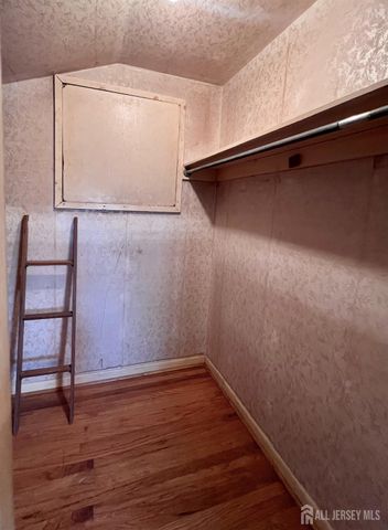 10 Charles Place, Pennsville, NJ 08070