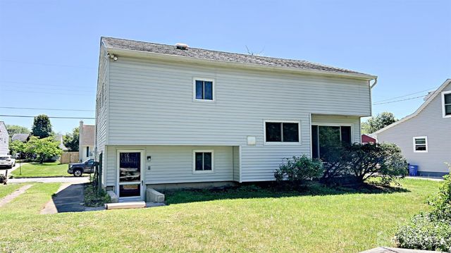 10 Charles Place, Pennsville, NJ 08070