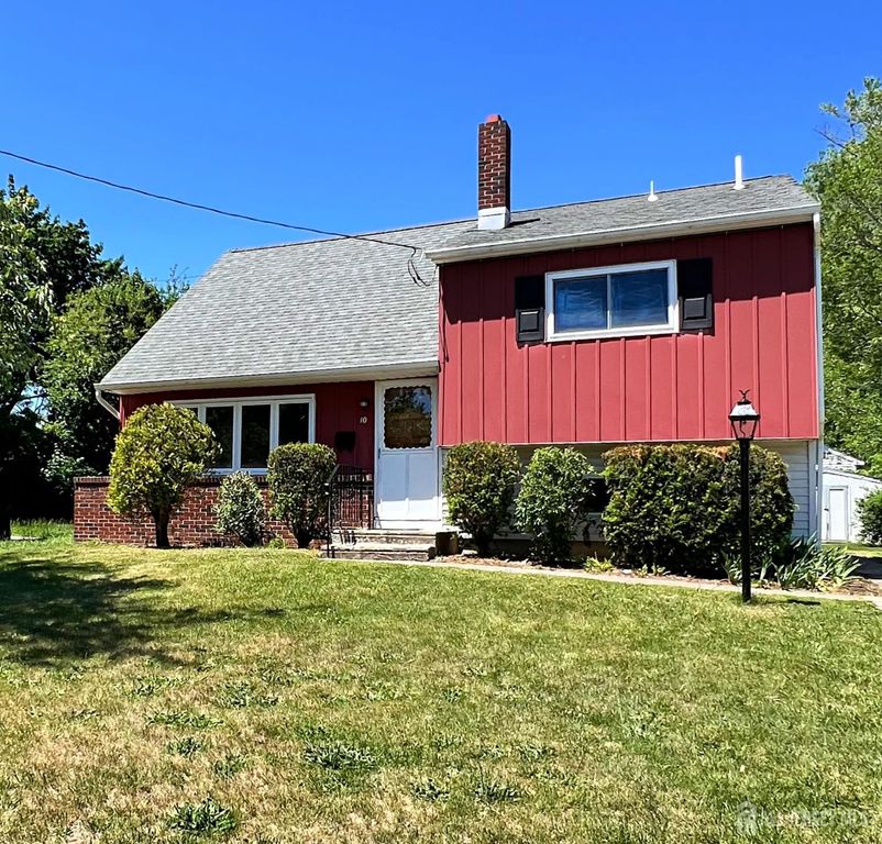 10 Charles Place, Pennsville, NJ 08070