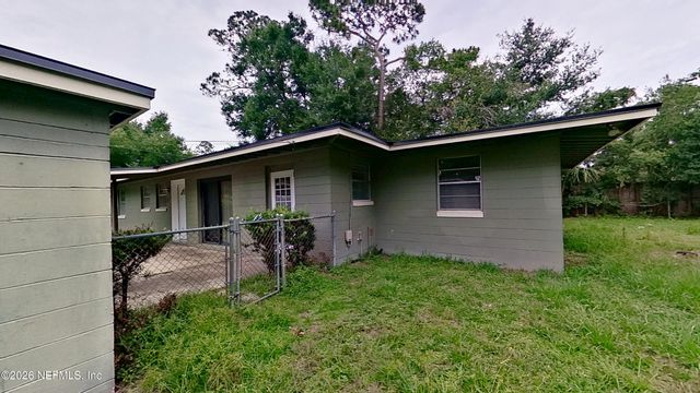 7104 WAIKIKI Road, Jacksonville, FL 32216
