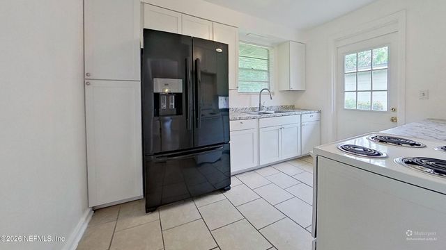 7104 WAIKIKI Road, Jacksonville, FL 32216