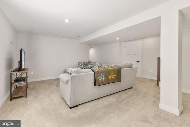 409 VANDEGRIFT RD, Stafford, VA 22554