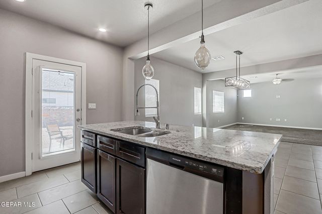 2853 TIERRA GARDEN Drive, El Paso, TX 79938