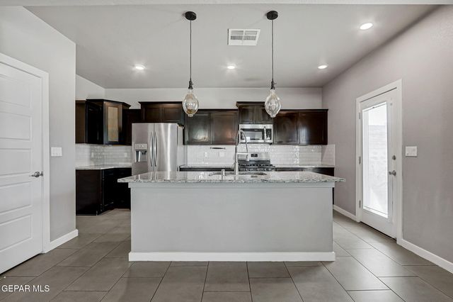 2853 TIERRA GARDEN Drive, El Paso, TX 79938