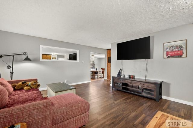 230 E Shelley Street, Idaho Falls, ID 83402