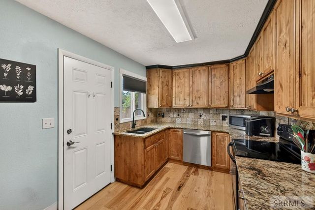 230 E Shelley Street, Idaho Falls, ID 83402