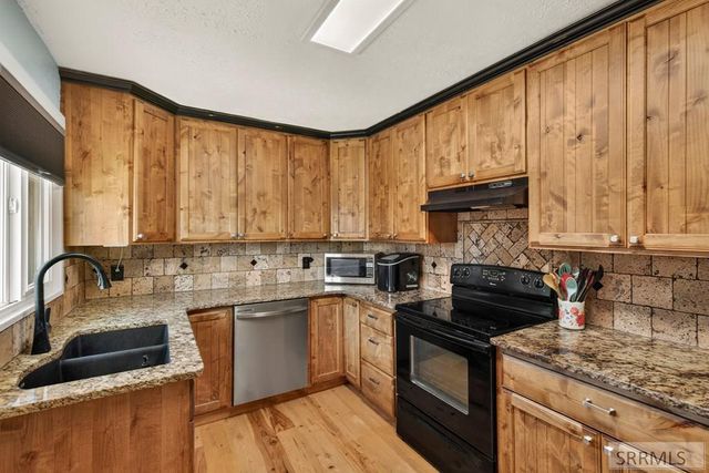 230 E Shelley Street, Idaho Falls, ID 83402