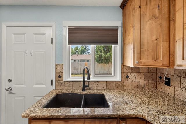 230 E Shelley Street, Idaho Falls, ID 83402