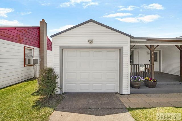 230 E Shelley Street, Idaho Falls, ID 83402