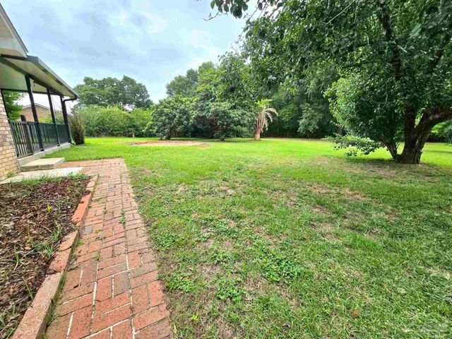 1787 Booth Lake Rd, Cantonment, FL 32533