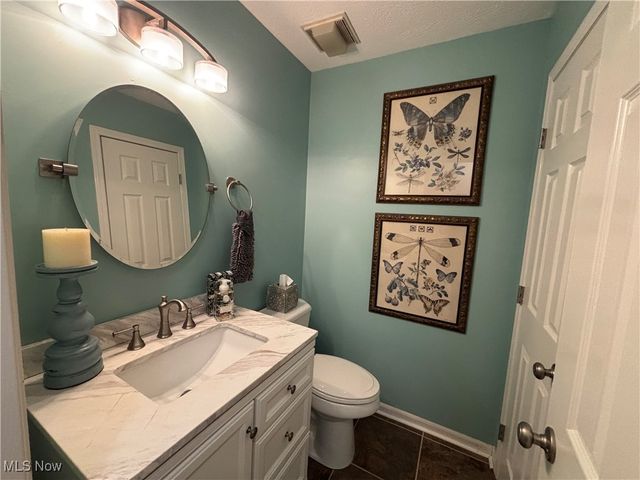 4391 Hunters Chase Lane, Wooster, OH 44691