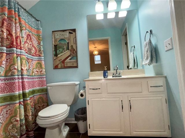 4391 Hunters Chase Lane, Wooster, OH 44691