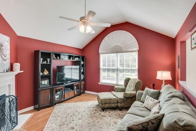 8557 Flowerdale Drive, Chattanooga, TN 37421