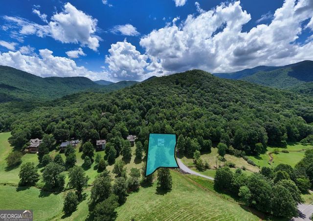 105 Evergreen Road, Hiawassee, GA 30546