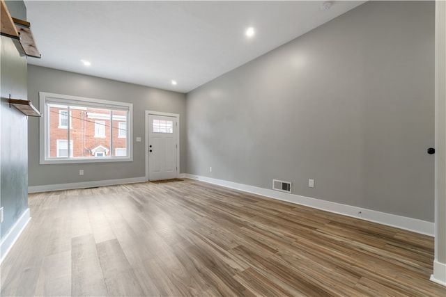 909 McCandless, Lawrenceville, PA 15201