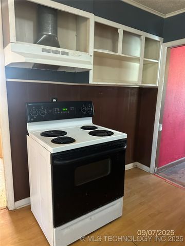 1521 N 10th Avenue, Durant, OK 74701