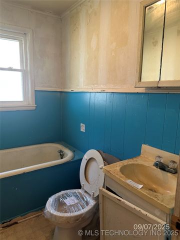 1521 N 10th Avenue, Durant, OK 74701