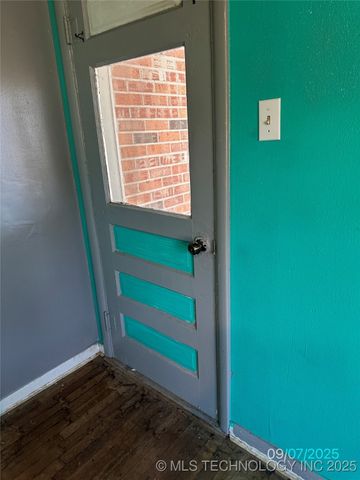 1521 N 10th Avenue, Durant, OK 74701