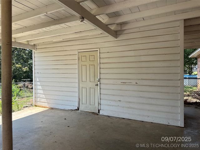 1521 N 10th Avenue, Durant, OK 74701