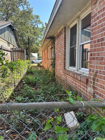 1521 N 10th Avenue, Durant, OK 74701
