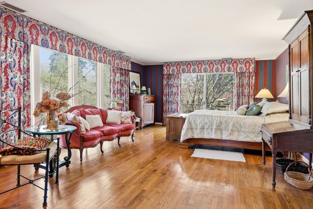105 Riverpoint Road, Signal Mountain, TN 37377