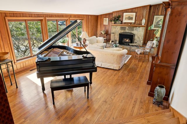 105 Riverpoint Road, Signal Mountain, TN 37377