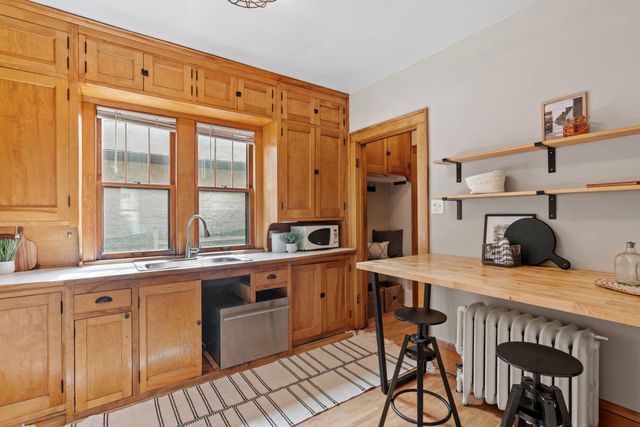 1369 Hamline Avenue N, Saint Paul, MN 55108