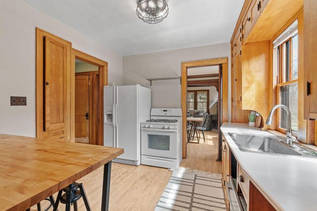 1369 Hamline Avenue N, Saint Paul, MN 55108