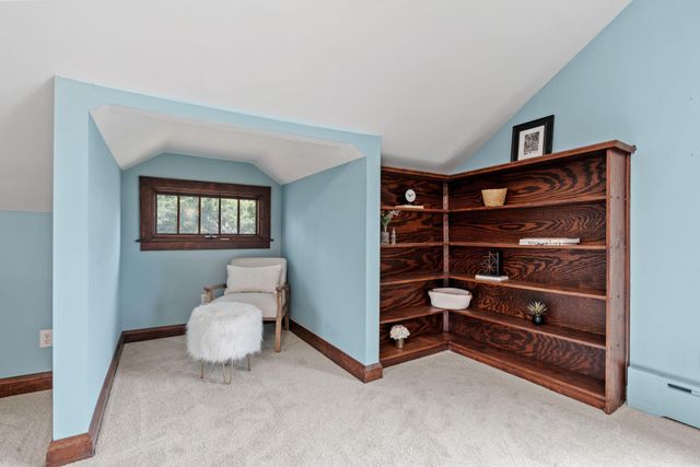 1369 Hamline Avenue N, Saint Paul, MN 55108