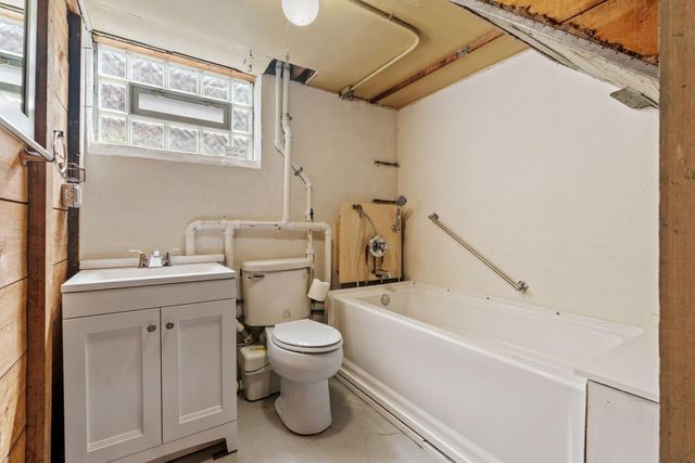 1369 Hamline Avenue N, Saint Paul, MN 55108