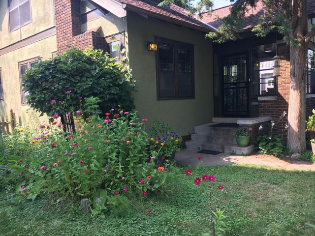 1369 Hamline Avenue N, Saint Paul, MN 55108