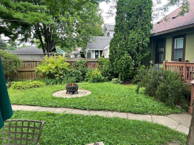 1369 Hamline Avenue N, Saint Paul, MN 55108