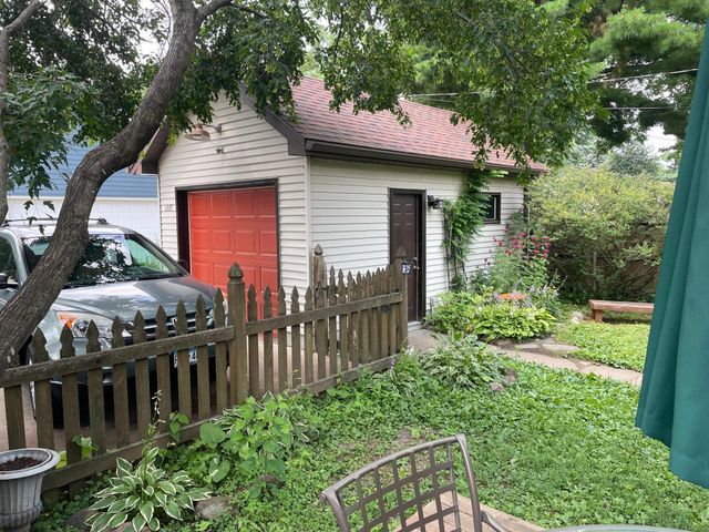 1369 Hamline Avenue N, Saint Paul, MN 55108