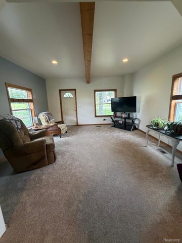 6435 11th Street, Otter Lake Village, MI 48464