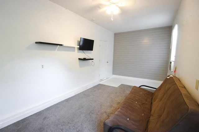 319 Mount View Dr, Sparta, TN 38583