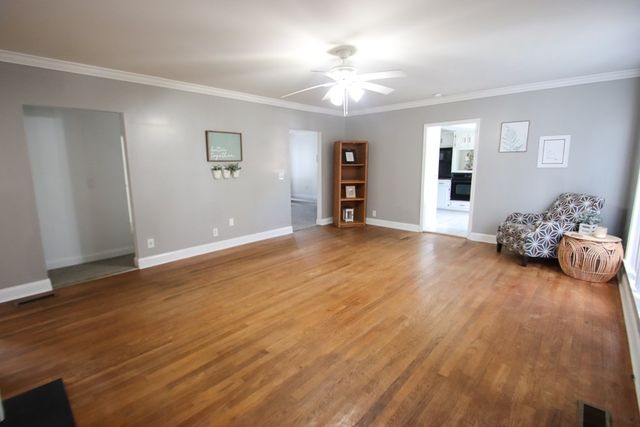 319 Mount View Dr, Sparta, TN 38583