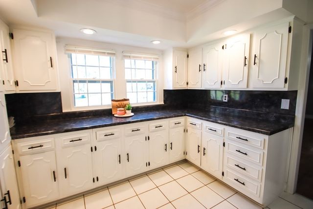 319 Mount View Dr, Sparta, TN 38583