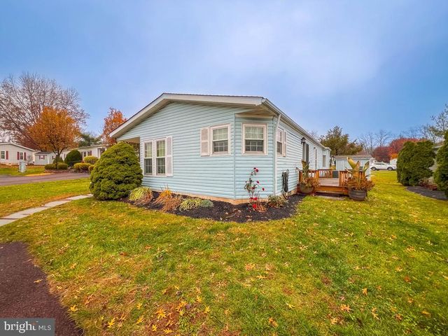 13 CLOVEDALE WAY, Souderton, PA 18964