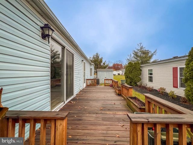 13 CLOVEDALE WAY, Souderton, PA 18964