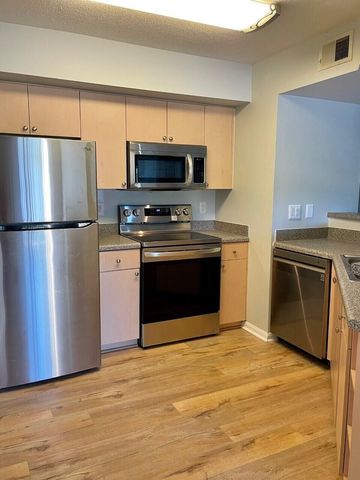 3690 NW Mediterranean Lane 12-305, Jensen Beach, FL 34957