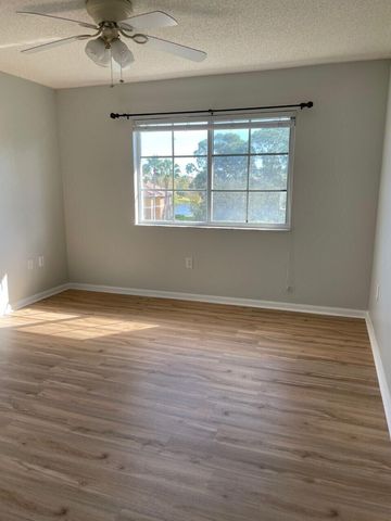 3690 NW Mediterranean Lane 12-305, Jensen Beach, FL 34957
