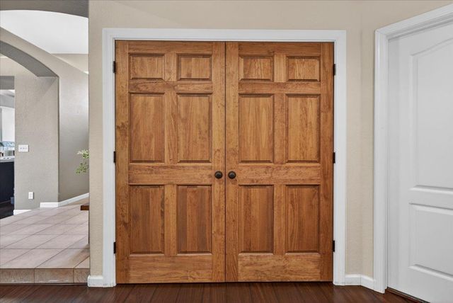 2873 E El Paso Avenue, Fresno, CA 93720