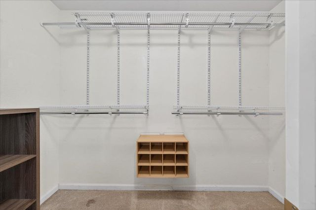 2873 E El Paso Avenue, Fresno, CA 93720