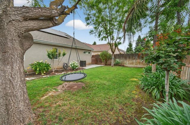 2873 E El Paso Avenue, Fresno, CA 93720