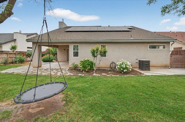 2873 E El Paso Avenue, Fresno, CA 93720